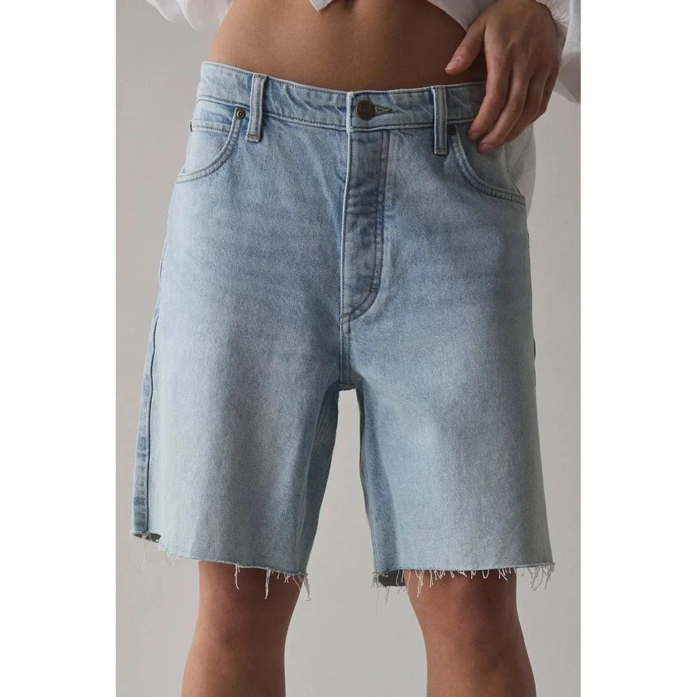 Lee Mid-Rise Slouch Bermuda Denim Shorts Light Wash Raw Hem Button Fly 24